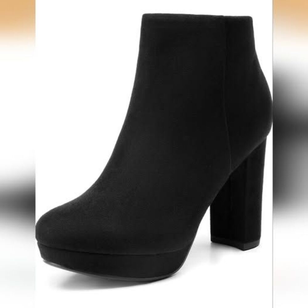 Dream Pairs Black Ankle Booties Black Suede Size 8.5
